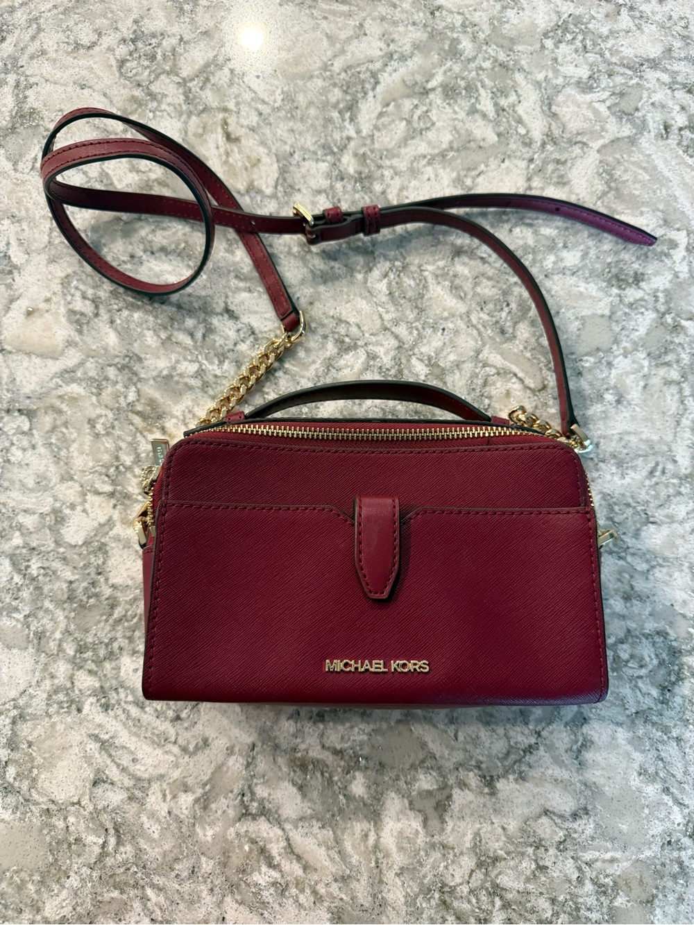 Michael Kors Jet Set Medium Saffiano Leather Smartphone Double-Zip Crossbody Bag